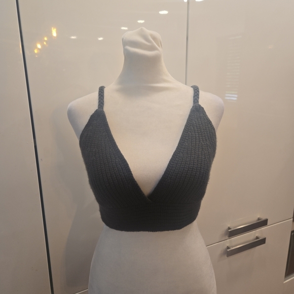 TSE Cashmere Crochet Knit Cropped Bralette Halter Top Gray Size Medium Large - Picture 2 of 11